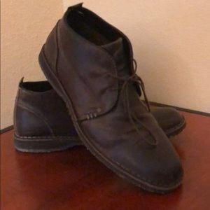 Buckle Crevo Chukka Boots